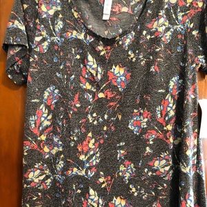 Brand new Lularoe Classic Tee, Large NWT